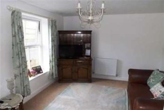  Image of 2 bedroom Mews to rent in St. Helens Mews Brentwood CM14 at Brentwood, CM14 4SJ