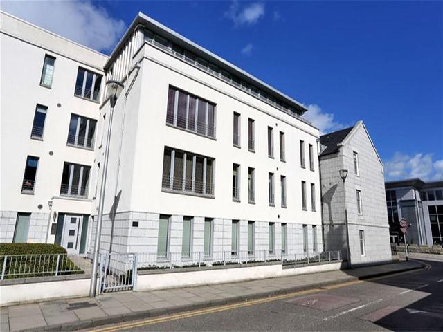  Image of 3 bedroom Flat to rent in Dempsey Court Queens Lane North Aberdeen AB15 at West End Aberdeen Aberdeen, AB15 4DY