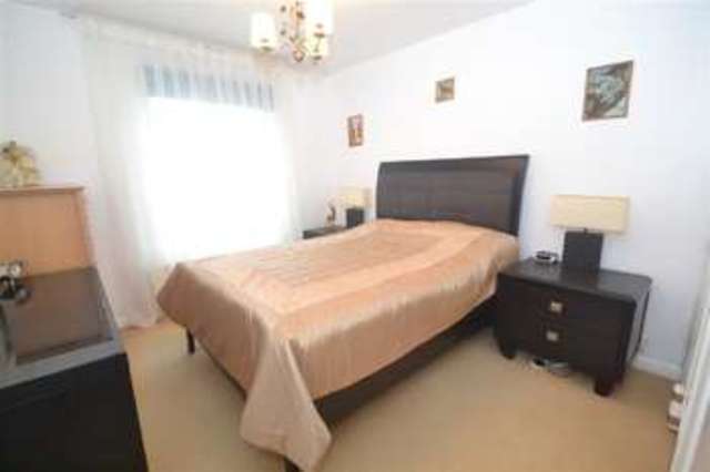  Image of 2 bedroom Apartment to rent in Worple Road London SW19 at Wimbledon, SW19 4HB