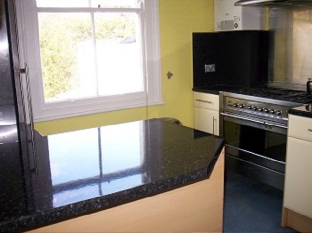  Image of 3 bedroom Flat to rent in Derwent Road London N13 at Derwent Road  Palmers Green, N13 4QA