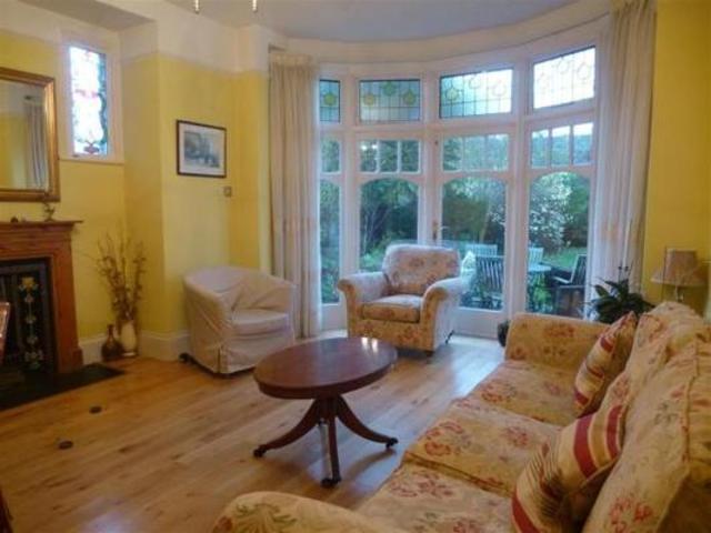  Image of 4 bedroom Detached house to rent in Derwent Road London N13 at Derwent Road  Palmers Green, N13 4PU