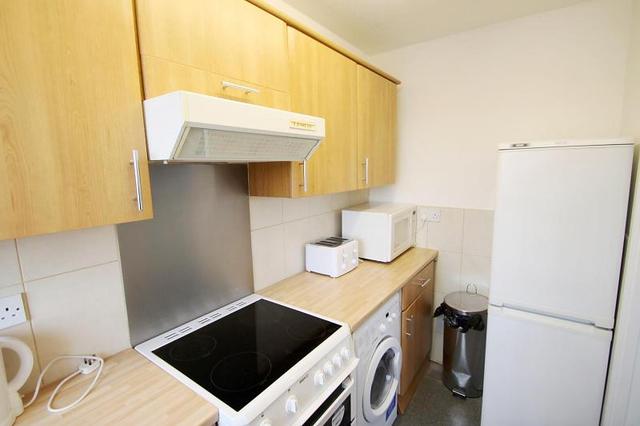  Image of 1 bedroom Flat to rent in Old London Road St. Albans AL1 at Old London Road  St. Albans, AL1 1PP