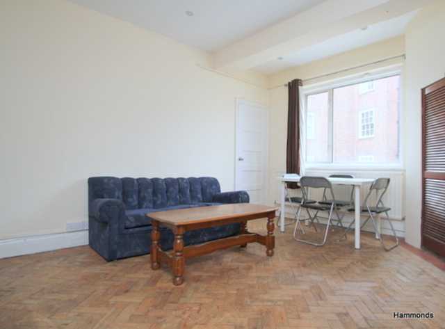  Image of 5 bedroom Flat to rent in Devons Road London E3 at Devons Road  London, E3 3QX