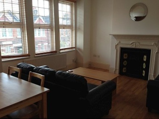  Image of 2 bedroom Flat to rent in Devonshire Road London N13 at Devonshire Road  Palmers Green, N13 4QU