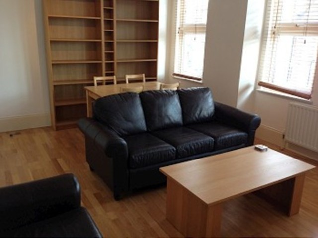 Image of 2 bedroom Flat to rent in Devonshire Road London N13 at Devonshire Road  Palmers Green, N13 4QU