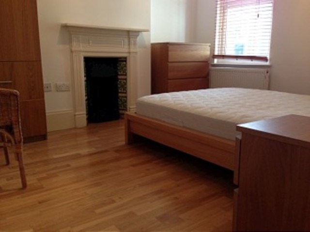  Image of 2 bedroom Flat to rent in Devonshire Road London N13 at Devonshire Road  Palmers Green, N13 4QU