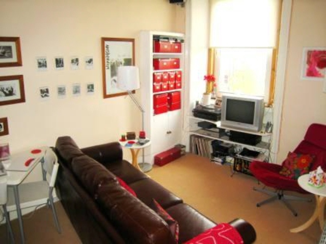  Image of 1 bedroom Flat to rent in Dickson Street Edinburgh EH6 at Leith Edinburgh Edinburgh, EH6 8RL