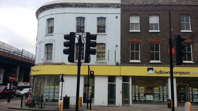  Image of 1 bedroom Flat to rent in Dock Street London E1 at DOCK STREET  ALDGATE, E1 8JN