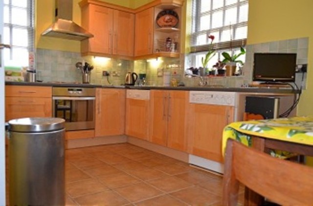  Image of 3 bedroom Detached house to rent in Donovan Place London N21 at Donovan Place  Winchmore Hill, N21 1RZ