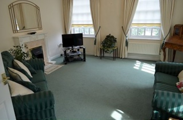  Image of 3 bedroom Detached house to rent in Donovan Place London N21 at Donovan Place  Winchmore Hill, N21 1RZ