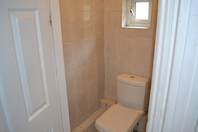  Image of 4 bedroom End of Terrace to rent in Douglas Road Goodmayes Ilford IG3 at Douglas Road  Goodmayes, IG3 8UZ