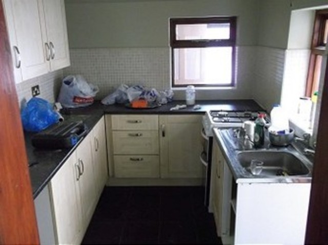  Image of 5 bedroom Terraced house to rent in Dunkeld Road Becontree Dagenham RM8 at DUNKELD ROAD ILFORD GOODMAYES, RM8 2PR