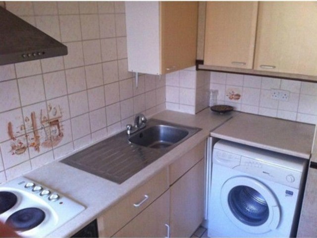  Image of 2 bedroom Terraced house to rent in Dunnock Road London E6 at DUNNOCK ROAD  BECTON, E6 5SX