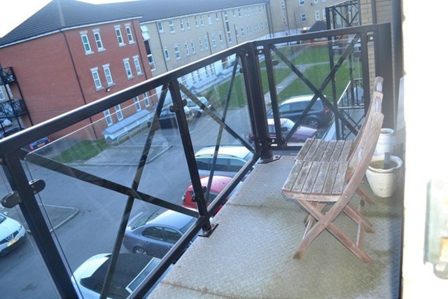  Image of 2 bedroom Flat to rent in Glandford Way Chadwell Heath Romford RM6 at Dunwich Court Gladford Way Chadwell heath, RM6 4UP