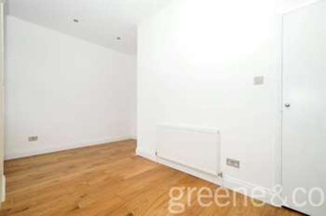  Image of 2 bedroom Flat for sale in Dyne Road London NW6 at London  Brondesbury, NW6 7XE