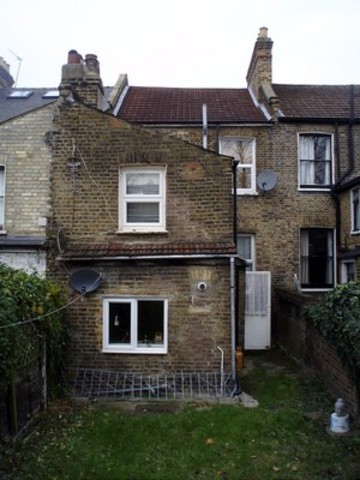  Image of 3 bedroom Terraced house for sale in Dynevor Road London N16 at Dynevor Rd  London, N16 0DL