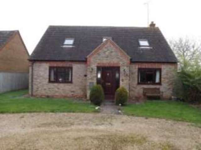  Image of 3 bedroom Detached house for sale in East Brook Close Piddington Bicester OX25 at Piddington Bicester Piddington, OX25 1PD