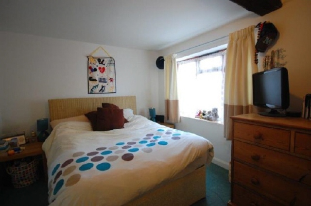  Image of 2 bedroom Flat to rent in Embley Park East Wellow Romsey SO51 at Embley Green Romsey Not specified, SO51 6DL