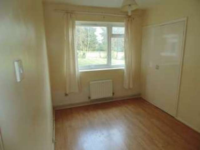  Image of 2 bedroom Flat to rent in Lemsford Road St. Albans AL1 at Lemsford Road  St Albans, AL1 3PS