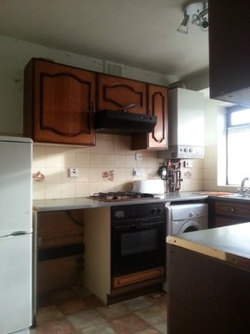  Image of 2 bedroom Ground Flat to rent in Eastern Avenue Ilford IG2 at EASTERN AVENUE NEWBURY PARK ILFORD, IG2 7SE