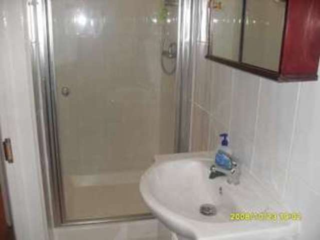  Image of 2 bedroom Flat to rent in Eastern Avenue Ilford IG2 at Eastern Avenue  Redbridge, IG2 6PQ