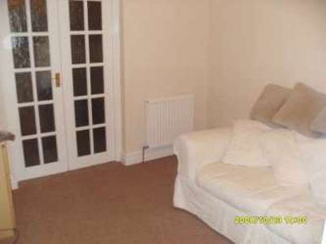  Image of 2 bedroom Flat to rent in Eastern Avenue Ilford IG2 at Eastern Avenue  Redbridge, IG2 6PQ