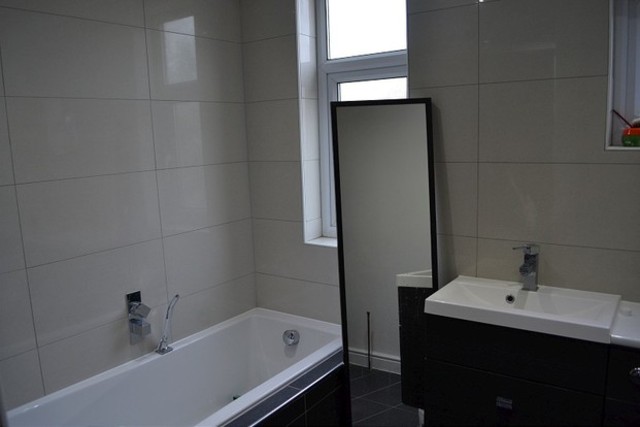  Image of 3 bedroom Terraced house to rent in Eccleston Crescent Chadwell Heath Romford RM6 at Eccesleston Crescent Chadwell Heath Marks Gate, RM6 4QU