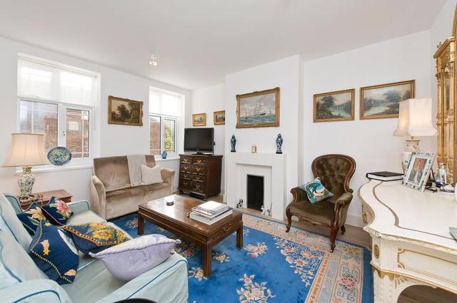  Image of 2 bedroom Flat for sale in Edwardes Square London W8 at Kensington  London, W8 6NL