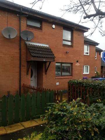  Image of 2 bedroom Terraced house to rent in Elderpark Grove Govan Glasgow G51 at Elderpark Grove Govan Glasgow, G51 3LY