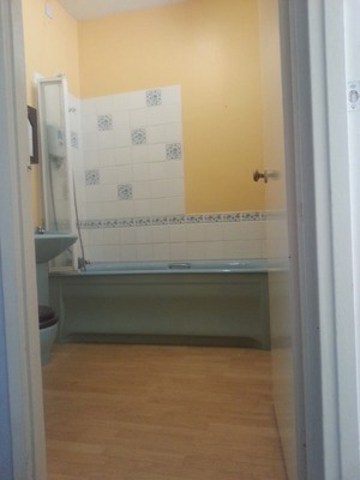 Image of 1 bedroom Terraced house to rent in Elgin Road Seven Kings Ilford IG3 at elgin road seven kings ilford, IG3 8LN