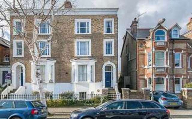  Image of 2 bedroom Flat for sale in Elsynge Road London SW18 at Wandsworth London Earlsfield, SW18 2HN