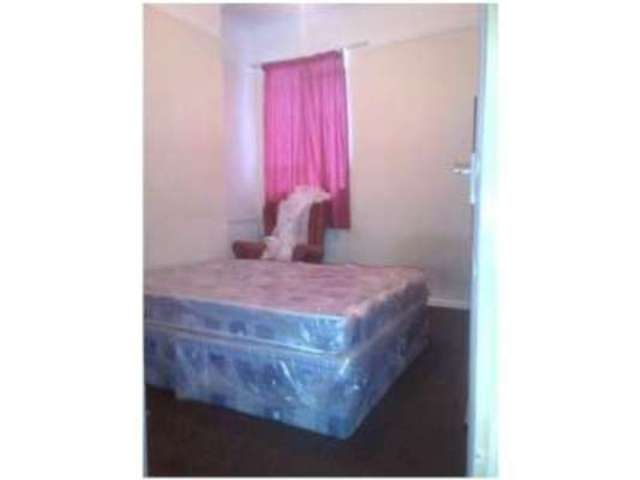  Image of House Share to rent in Empress Avenue Cranbrook Ilford IG1 at EMPRESS AVENUE  ILFORD, IG1 3DG
