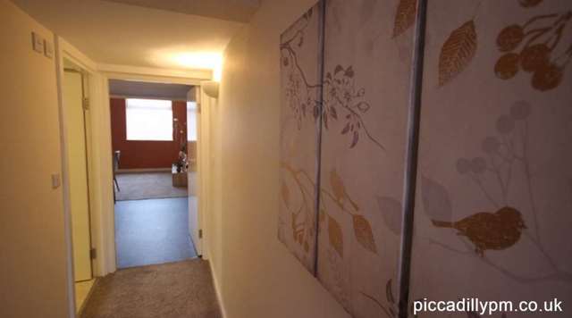  Image of 3 bedroom Apartment to rent in Empress Street Old Trafford Manchester M16 at Empress Street Old Trafford Manchester, M16 9EN