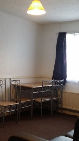  Image of 2 bedroom Flat to rent in Essex Street London E7 at ESSEX ROAD  FOREST GATE, E7 0HL