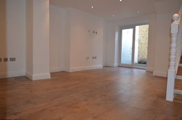  Image of 1 bedroom Flat to rent in Essex Road London N1 at Essex Road  Islington, N1 3PF