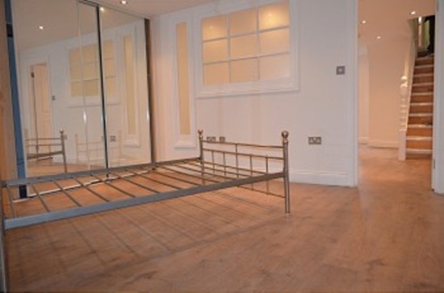  Image of 1 bedroom Flat to rent in Essex Road London N1 at Essex Road  Islington, N1 3PF