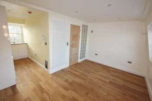  Image of 1 bedroom Flat for sale in Essex Road London N1 at Essex Road London London, N1 3PJ