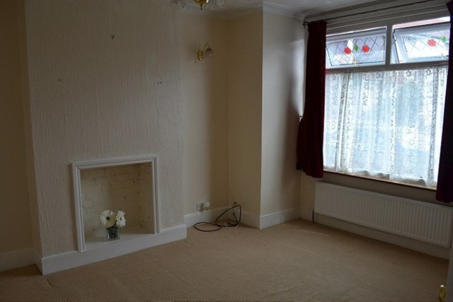  Image of 2 bedroom Terraced house to rent in Eustace Road Chadwell Heath Romford RM6 at Eustace Road  Chadwell Heath, RM6 6JL