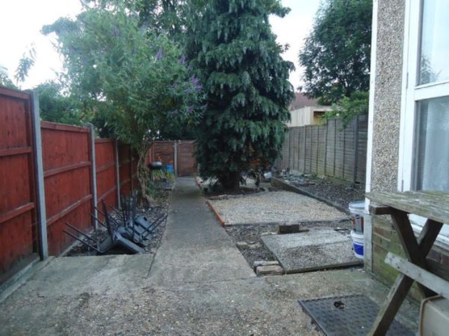  Image of 4 bedroom Terraced house to rent in Evesham Road London N11 at Evesham Road  Bounds Green, N11 2RN