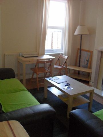  Image of 4 bedroom House Share to rent in Exeter Road Selly Oak Birmingham B29 at Selly Oak West Midlands Selly Oak, B29 6EU
