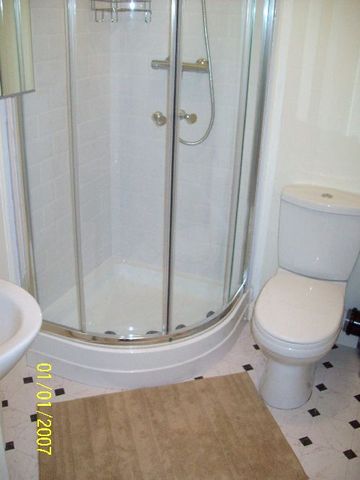  Image of 7 bedroom House Share to rent in Exeter Road Selly Oak Birmingham B29 at Selly Oak West Midlands Selly Oak, B29 6EX