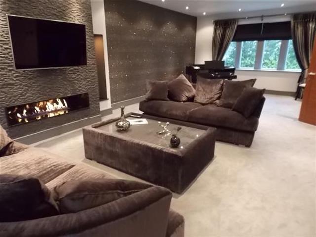  Image of 6 bedroom Detached house for sale in Eyebrook Road Bowdon Altrincham WA14 at Bowdon, WA14 3LR