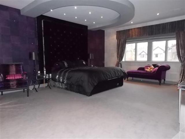  Image of 6 bedroom Detached house for sale in Eyebrook Road Bowdon Altrincham WA14 at Bowdon, WA14 3LR