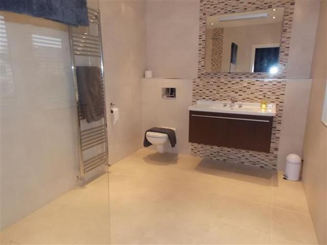  Image of 6 bedroom Detached house for sale in Eyebrook Road Bowdon Altrincham WA14 at Bowdon, WA14 3LR