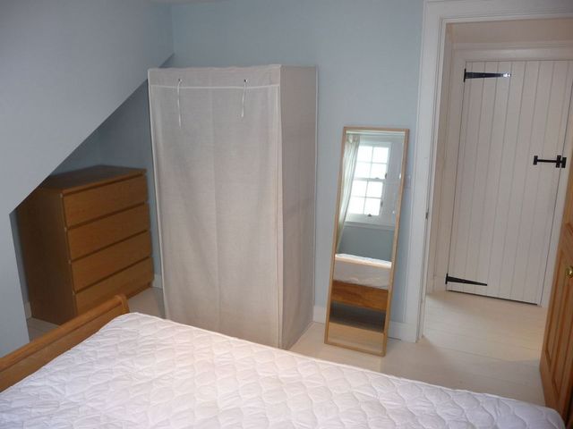  Image of 1 bedroom Flat to rent in Fair-A-Far Cottages Whitehouse Road Edinburgh EH4 at Cramond Edinburgh Edinburgh, EH4 6PQ