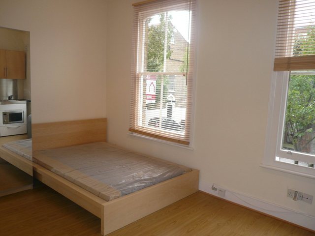  Image of Studio flat to rent in Fairbridge Road London N19 at Fairbridge Road  Archway, N19 3HU