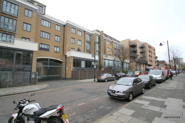  Image of 2 bedroom Apartment to rent in Fairfield Road London E3 at Fairfield Road  London, E3 2QF