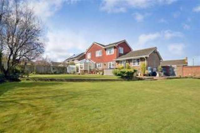  Image of 4 bedroom Detached house for sale in Farm Close Loxwood Billingshurst RH14 at Loxwood West Sussex Loxwood, RH14 0UT
