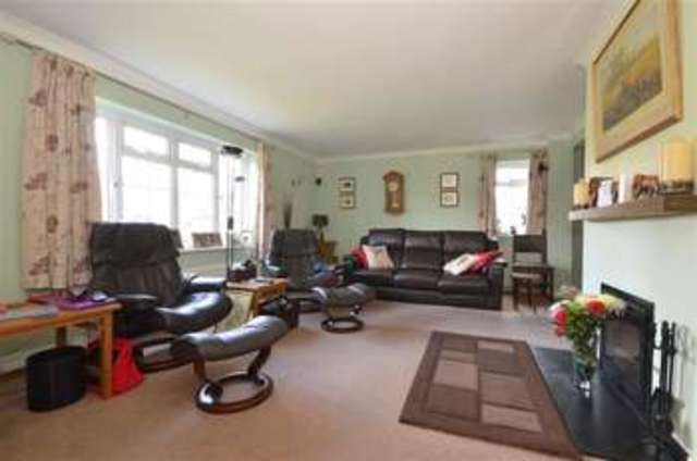  Image of 4 bedroom Detached house for sale in Farm Close Loxwood Billingshurst RH14 at Loxwood West Sussex Loxwood, RH14 0UT