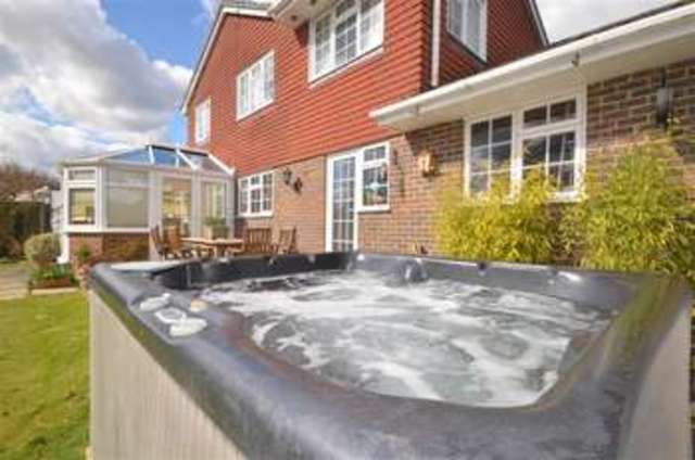  Image of 4 bedroom Detached house for sale in Farm Close Loxwood Billingshurst RH14 at Loxwood West Sussex Loxwood, RH14 0UT